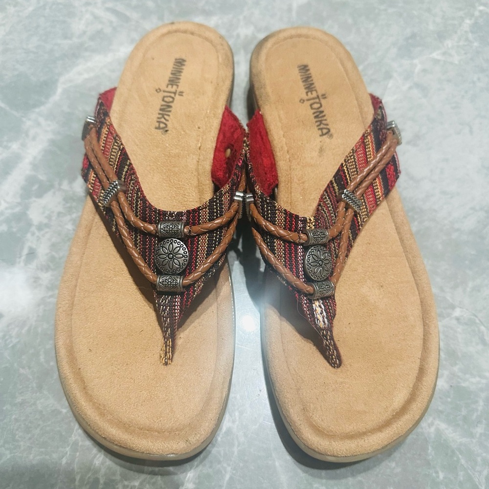 Minnetonka Women Silverthorn Red Leather Flip Flop Sandal Ladies 8M - Picture 4 of 4